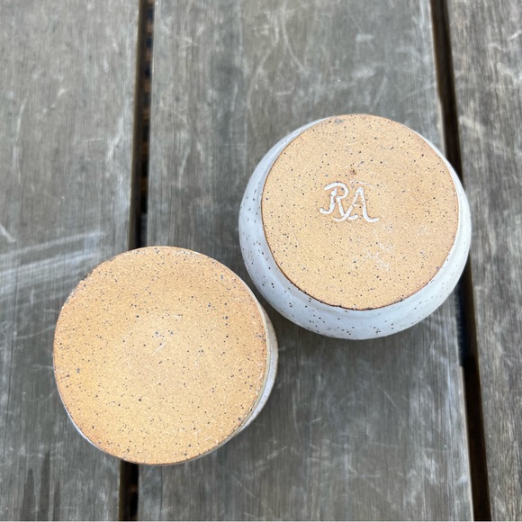 Studio Pottery Speckled Bud Vases Set of Two White Brown Gold Artist Signed - Picture 4 of 9